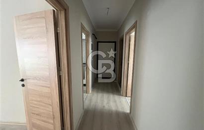 Çiğli'de Yüksek Giriş 2+1 Sıfır Binada Kiralık Daire