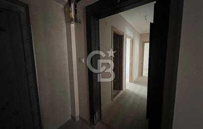 Çiğli'de Yüksek Giriş 2+1 Sıfır Binada Kiralık Daire