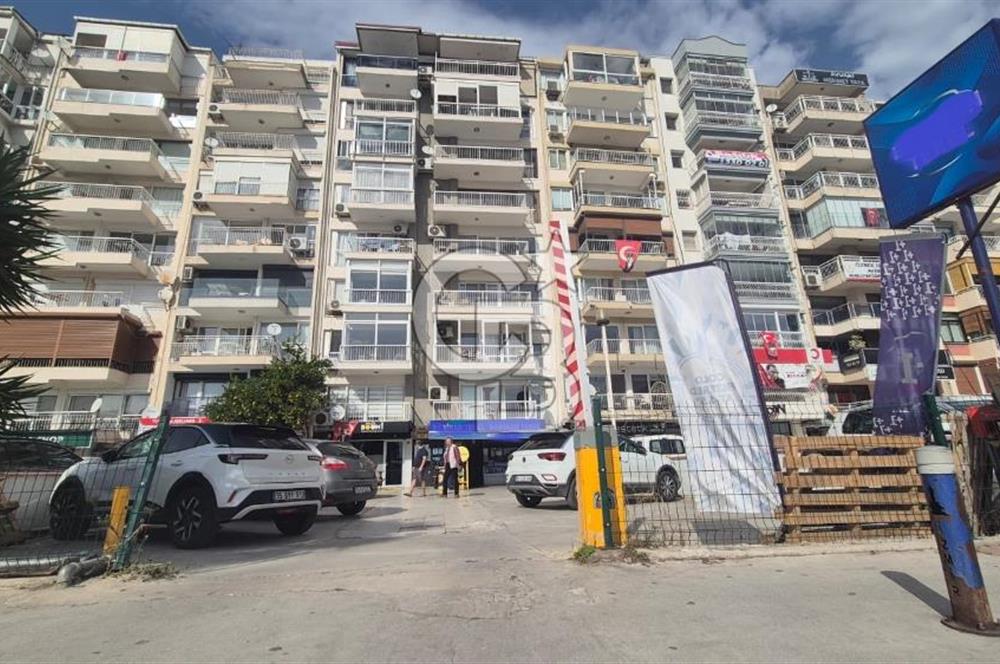 Karşıyaka Sahil Bulvarı'nda Kiralık Dükkan