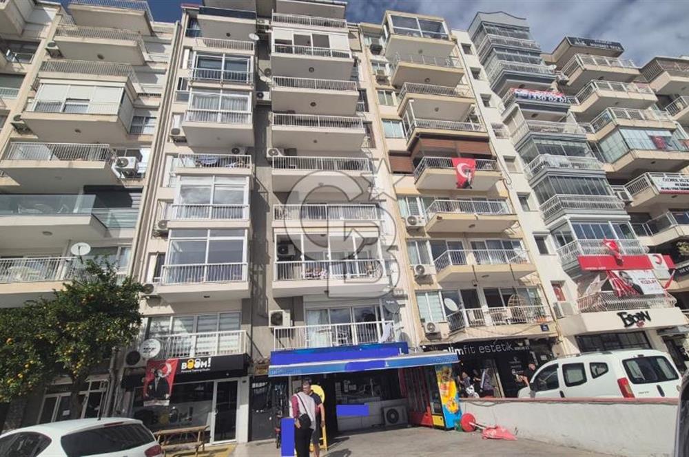 Karşıyaka Sahil Bulvarı'nda Kiralık Dükkan