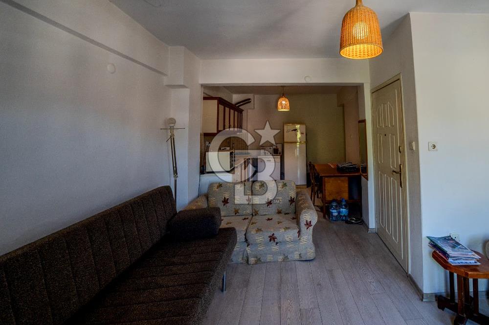 Eski Foça’da Çarşı İçersinde Satılık 2+1 Daire