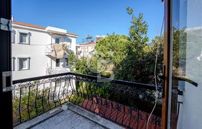 Eski Foça'da Denize Yürüme Mesafesinde Satılık 3+1 Villa