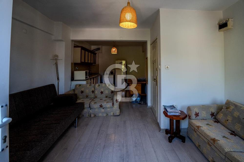 Eski Foça’da Çarşı İçersinde Satılık 2+1 Daire