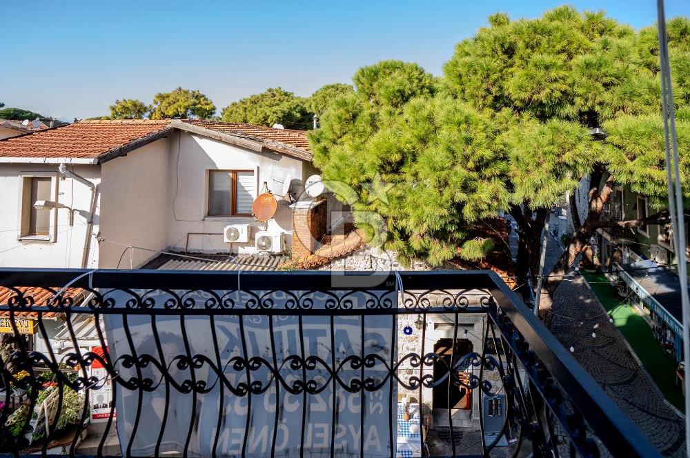 Eski Foça’da Çarşı İçersinde Satılık 2+1 Daire