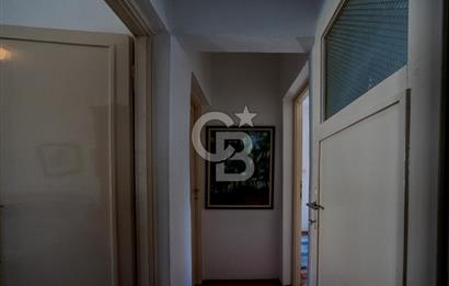 Eski Foça'da Denize Yürüme Mesafesinde Satılık 3+1 Villa