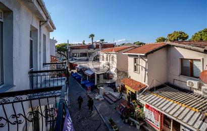 Eski Foça’da Çarşı İçersinde Satılık 2+1 Daire