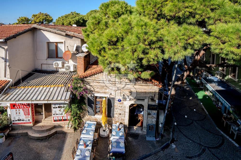 Eski Foça’da Çarşı İçersinde Satılık 2+1 Daire