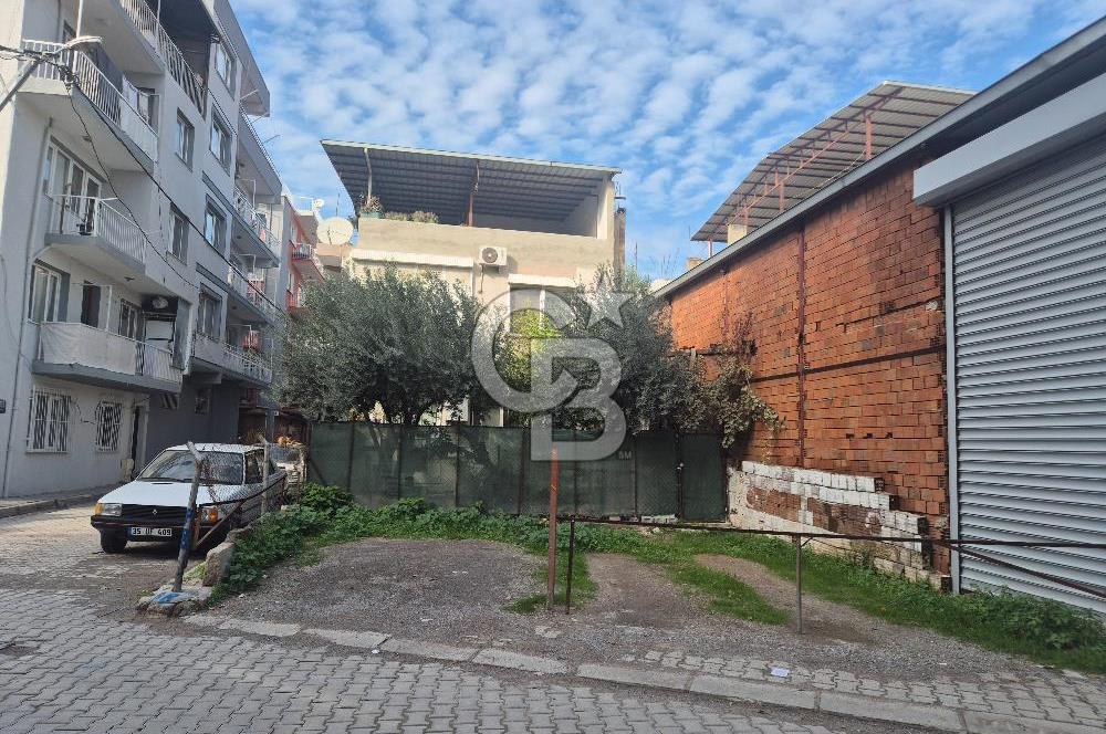 Bayraklı Tepekule Mahallesinde 100 m2 arsa için de 2 kat 2 daire.