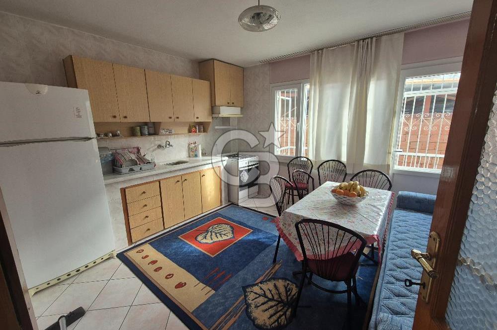 Bayraklı Tepekule Mahallesinde 100 m2 arsa için de 2 kat 2 daire.