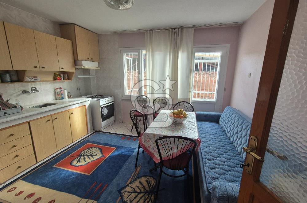 Bayraklı Tepekule Mahallesinde 100 m2 arsa için de 2 kat 2 daire.