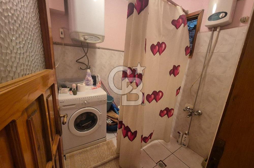 Bayraklı Tepekule Mahallesinde 100 m2 arsa için de 2 kat 2 daire.