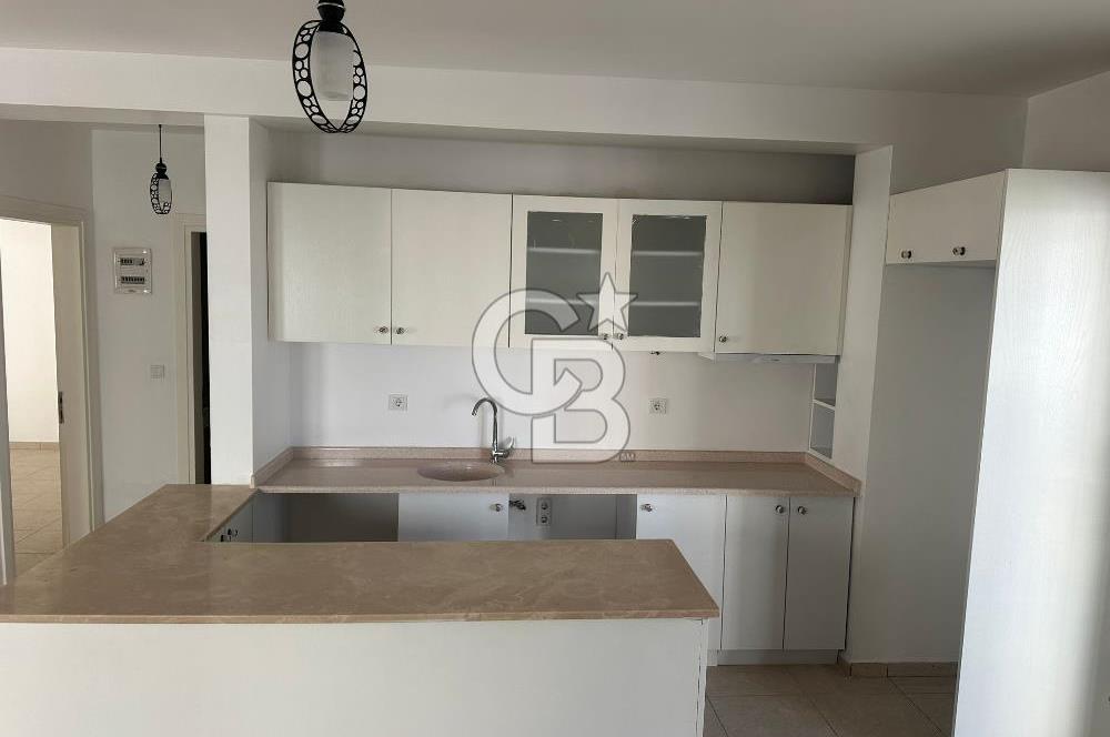 Bodrum Turgutreis’te Ferah Üst Kat Daire – Geniş Teraslı, Merkezi Konumda!