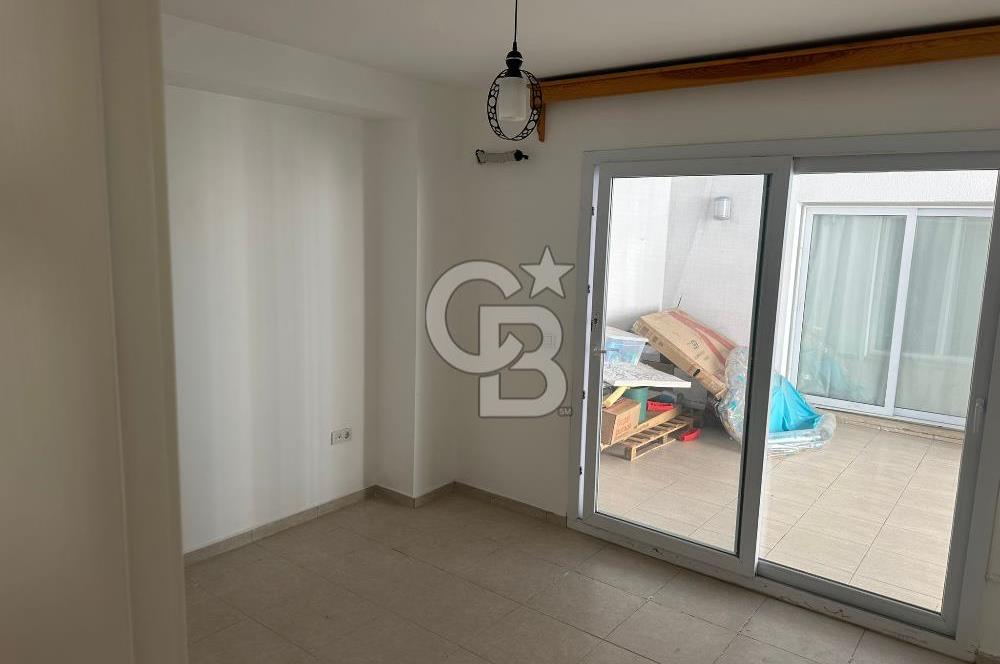 Bodrum Turgutreis’te Ferah Üst Kat Daire – Geniş Teraslı, Merkezi Konumda!