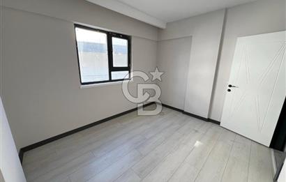 ŞEMSETTİN GÜNALTAY CD YAKINI EMSALLERİNİN ALTINDA SIFIR 4,5+1 DUBLEX