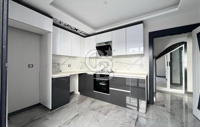 ŞEMSETTİN GÜNALTAY CD YAKINI EMSALLERİNİN ALTINDA SIFIR 4,5+1 DUBLEX