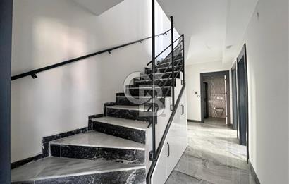 ŞEMSETTİN GÜNALTAY CD YAKINI EMSALLERİNİN ALTINDA SIFIR 4,5+1 DUBLEX