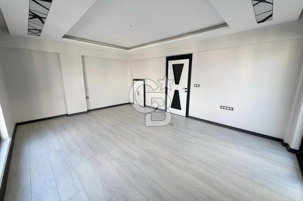 ŞEMSETTİN GÜNALTAY CD YAKINI EMSALLERİNİN ALTINDA SIFIR 4,5+1 DUBLEX