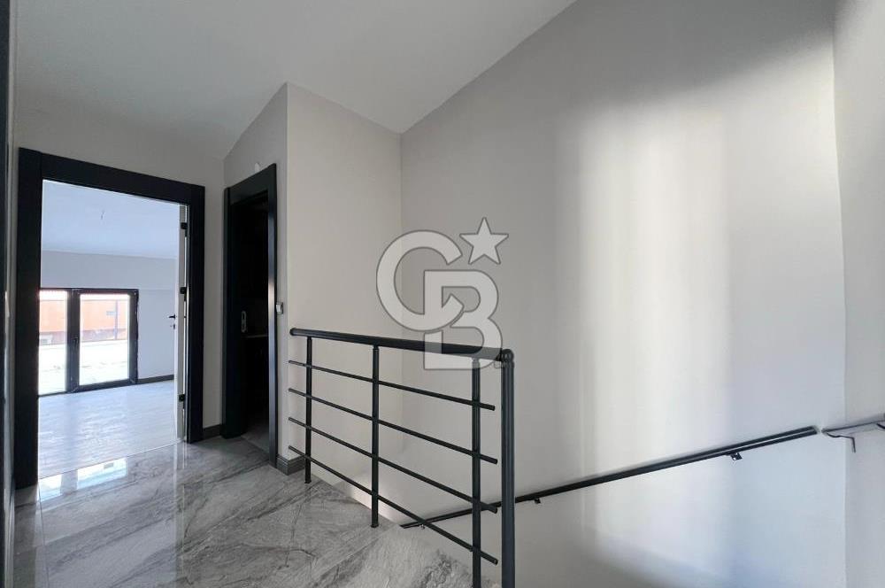 ŞEMSETTİN GÜNALTAY CD YAKINI EMSALLERİNİN ALTINDA SIFIR 4,5+1 DUBLEX