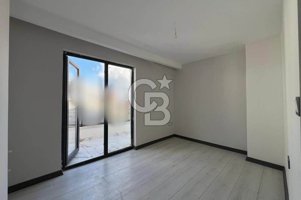 ŞEMSETTİN GÜNALTAY CD YAKINI EMSALLERİNİN ALTINDA SIFIR 4,5+1 DUBLEX