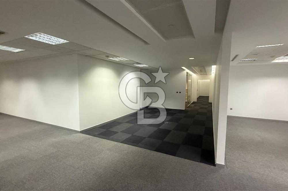 NEO' DAN Süzer Plaza'da Büyük Ekipler için 1400 M2 KDV'li Ofis