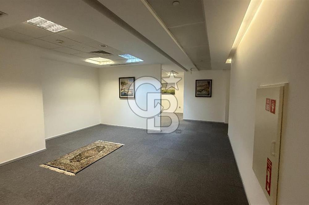 NEO' DAN Süzer Plaza'da Büyük Ekipler için 1400 M2 KDV'li Ofis