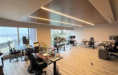NEO' DAN Süzer Plaza'da Geniş ve Manzaralı 427 M2 KDV'li Ofis
