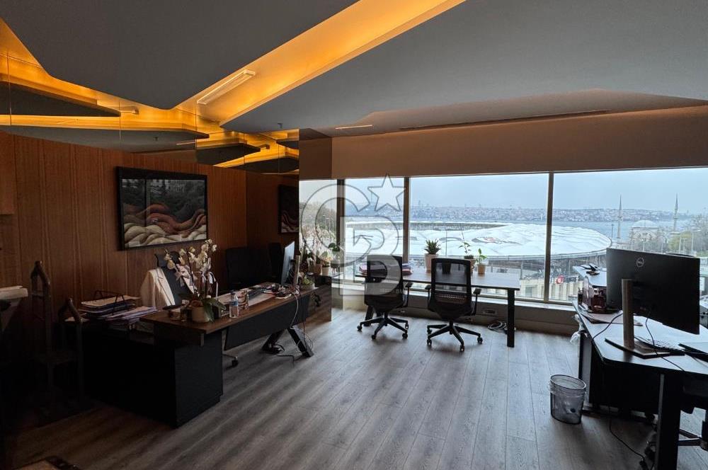 NEO' DAN Süzer Plaza'da Geniş ve Manzaralı 427 M2 KDV'li Ofis