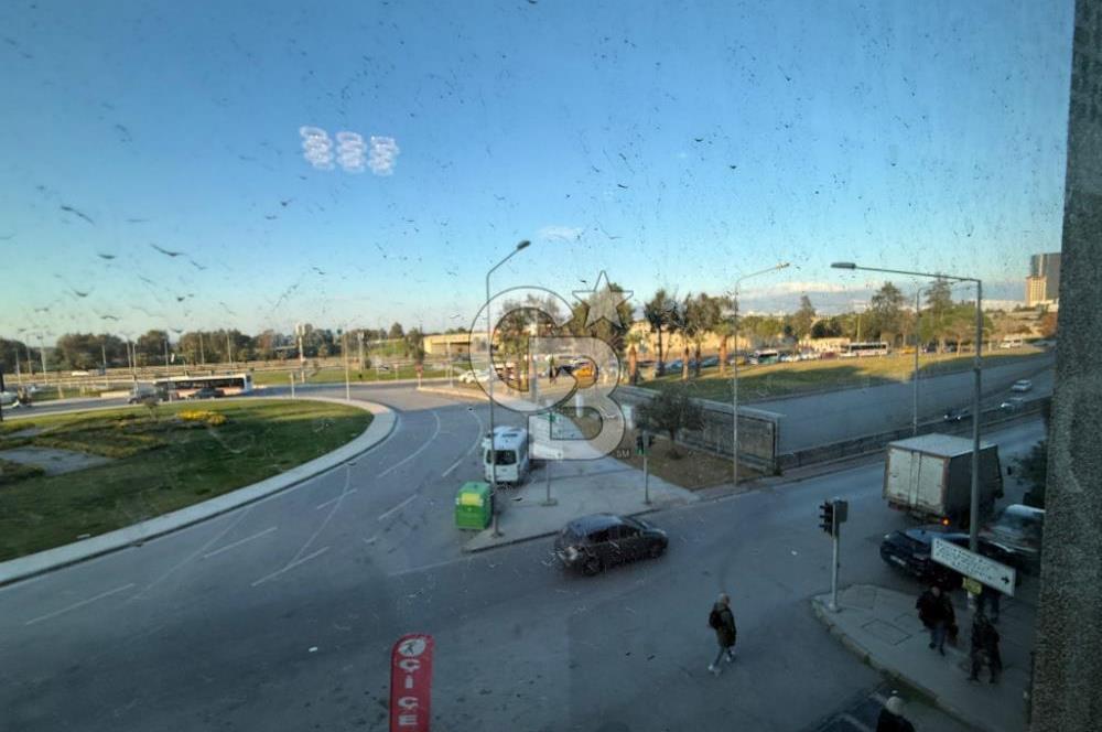 Balçova Mithatpaşa Cepheli, Modern Yapılı 3+1 Köşe Daire