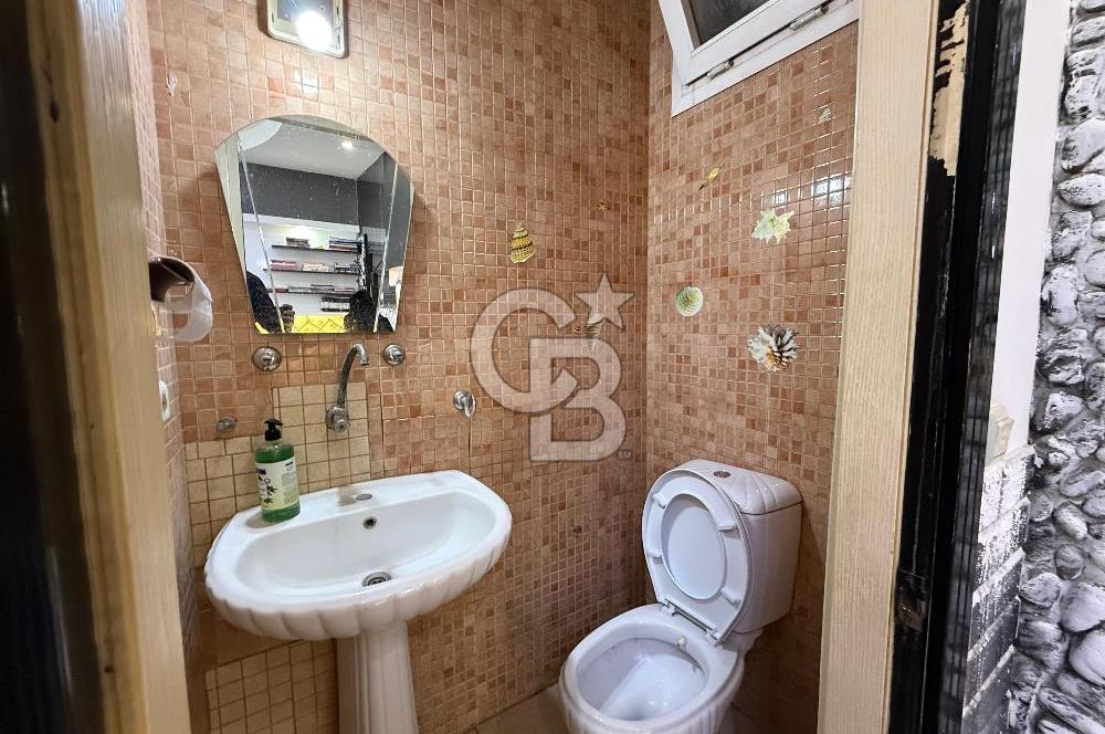 Karşıyaka Yalı Mahallesi’nde Cadde Üzeri Satılık  Dükkân