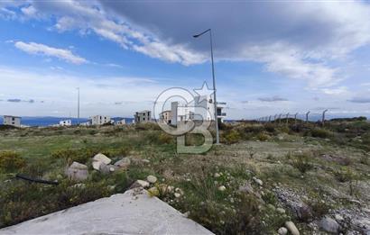 MORDOGAN KAMUKENTTE 423M2 2.5 KAT İKİZ VILLA IMARLI ARSA