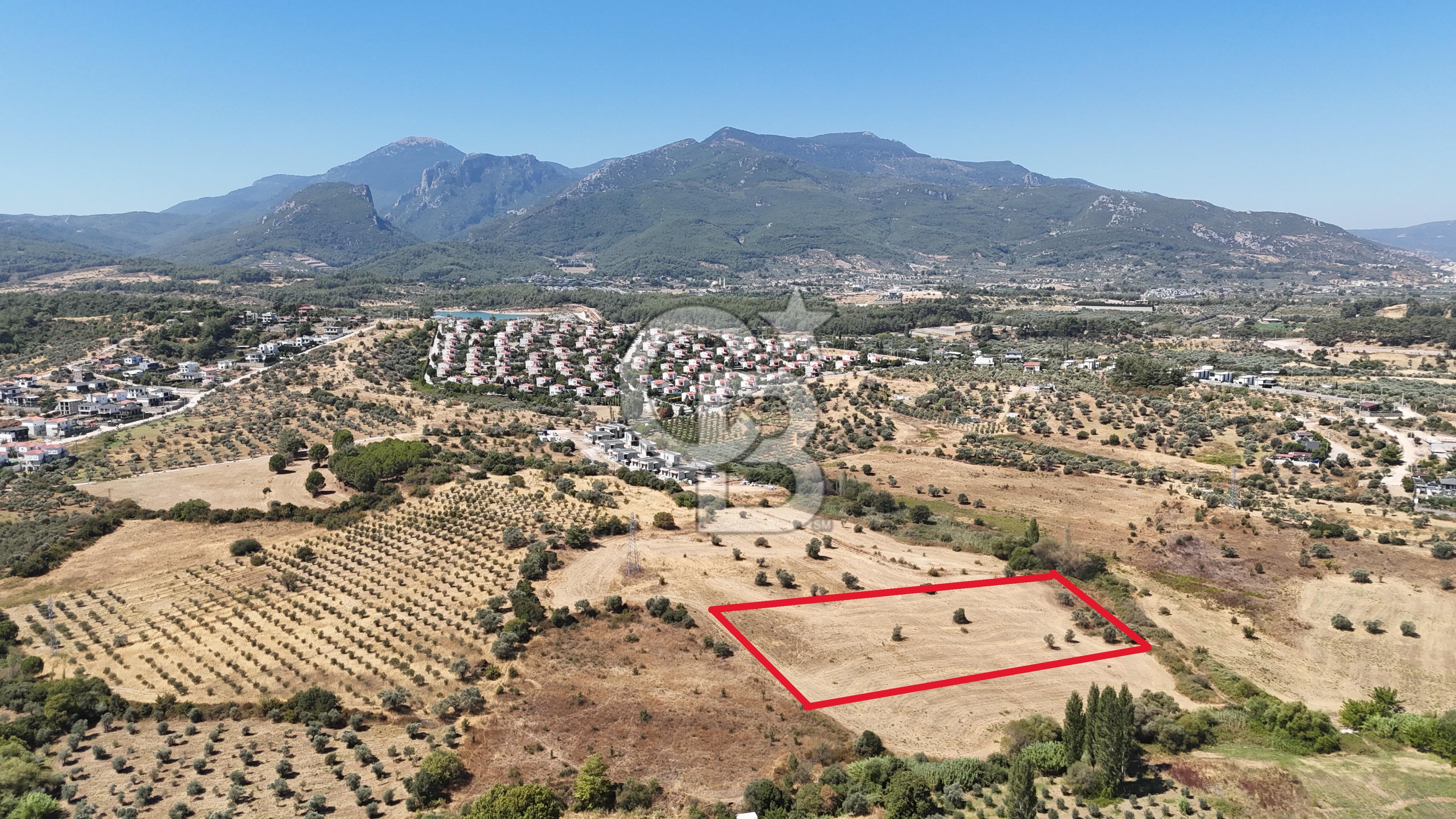 Kemalpaşa Yukarı Kızılca Satılık Villa İmarlı Arsalar