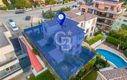 KAHRAMANDERE'DE SİTE İÇİNDE SATILIK BAHÇELİ VİLLA