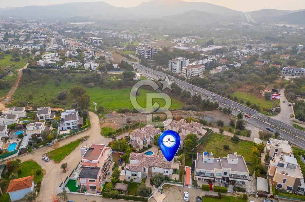 KAHRAMANDERE'DE SİTE İÇİNDE SATILIK BAHÇELİ VİLLA