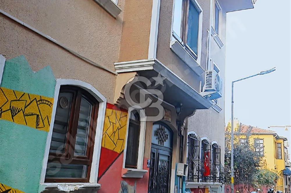 ÇANAKKALE SAAT KULESİNE YAKIN ÇARŞI MERKEZİNDE SATILIK 2+1 DAİRE