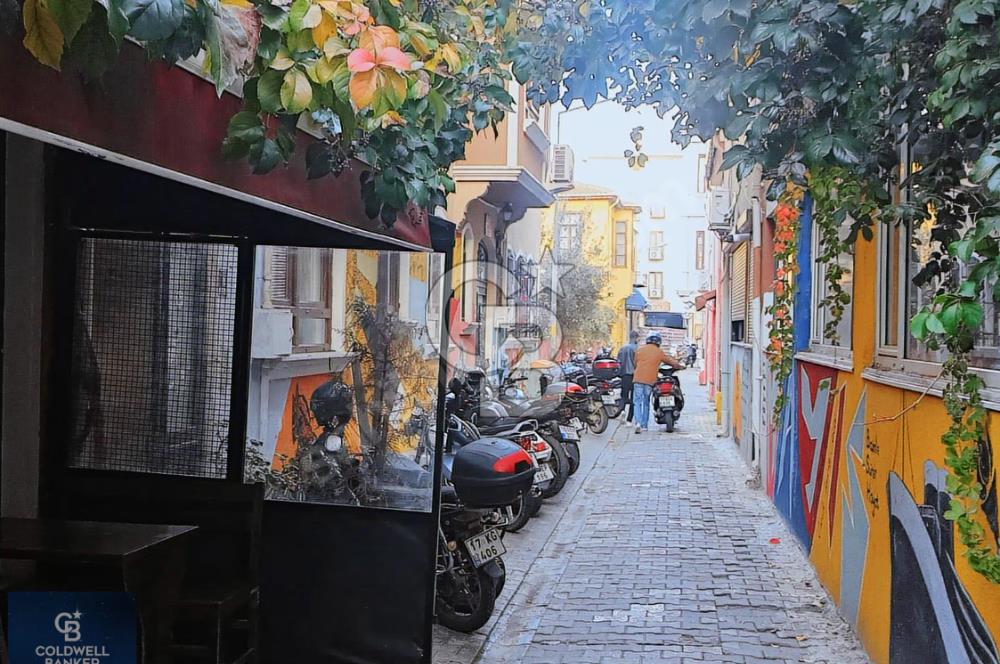 ÇANAKKALE SAAT KULESİNE YAKIN ÇARŞI MERKEZİNDE SATILIK 2+1 DAİRE