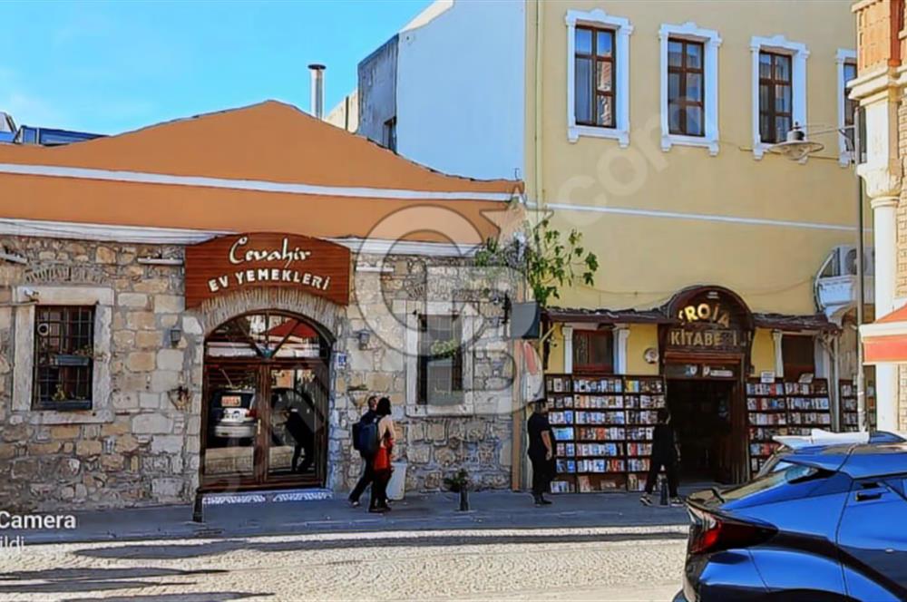 ÇANAKKALE SAAT KULESİNE YAKIN ÇARŞI MERKEZİNDE SATILIK 2+1 DAİRE