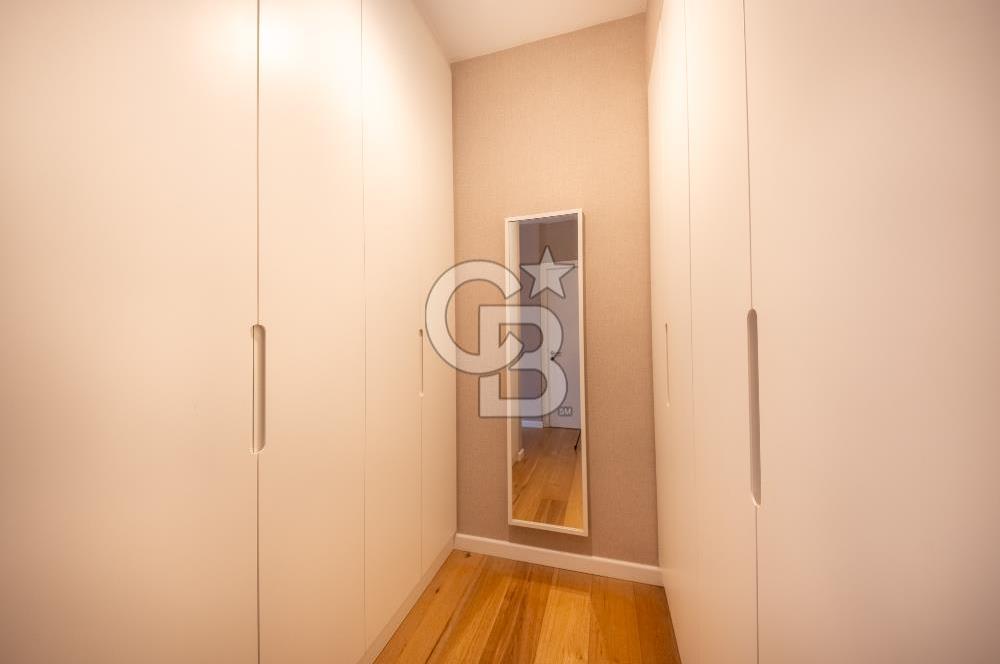 KAHRAMANDERE'DE SİTE İÇİNDE SATILIK BAHÇELİ VİLLA