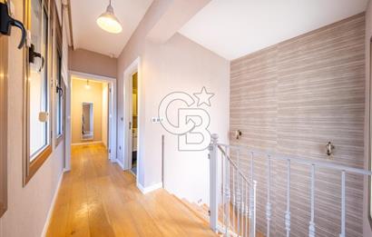 KAHRAMANDERE'DE SİTE İÇİNDE SATILIK BAHÇELİ VİLLA