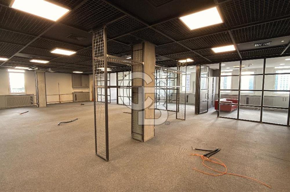 NEO'DAN Noramin İş Merkezin de 350 m2 Dekorasyonlu Ofis Fırsatı!