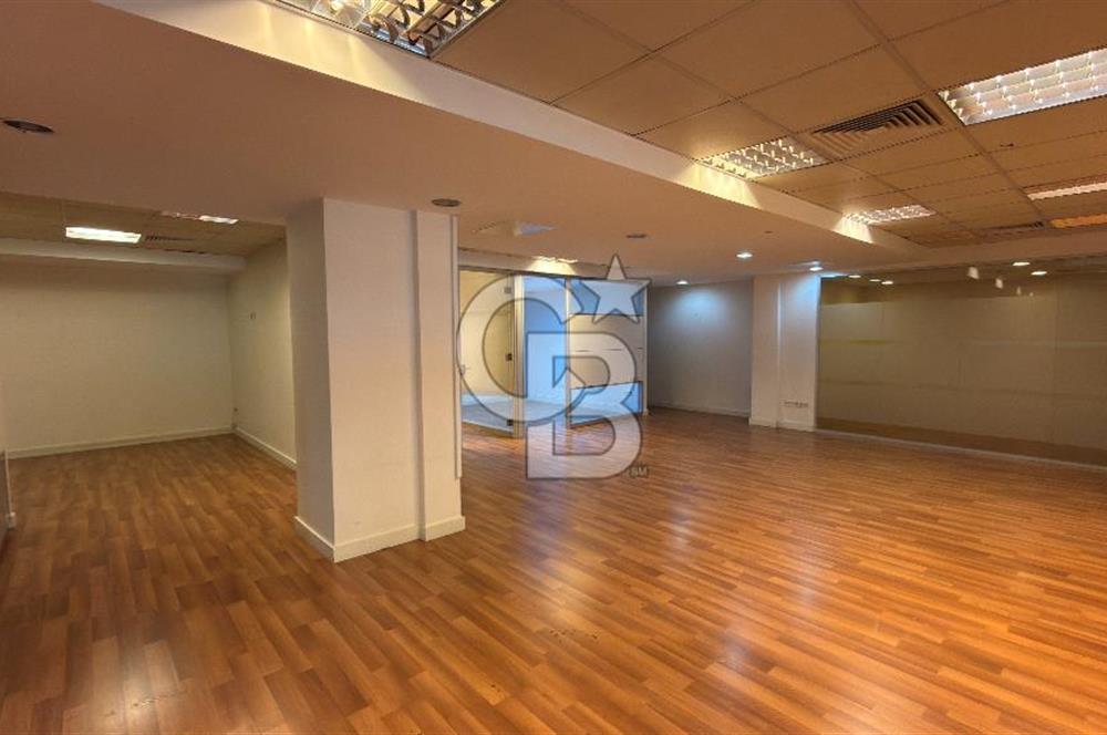 NEO'DAN Noramin Plaza da 310 m2 Taşınmaya Hazır Ofis