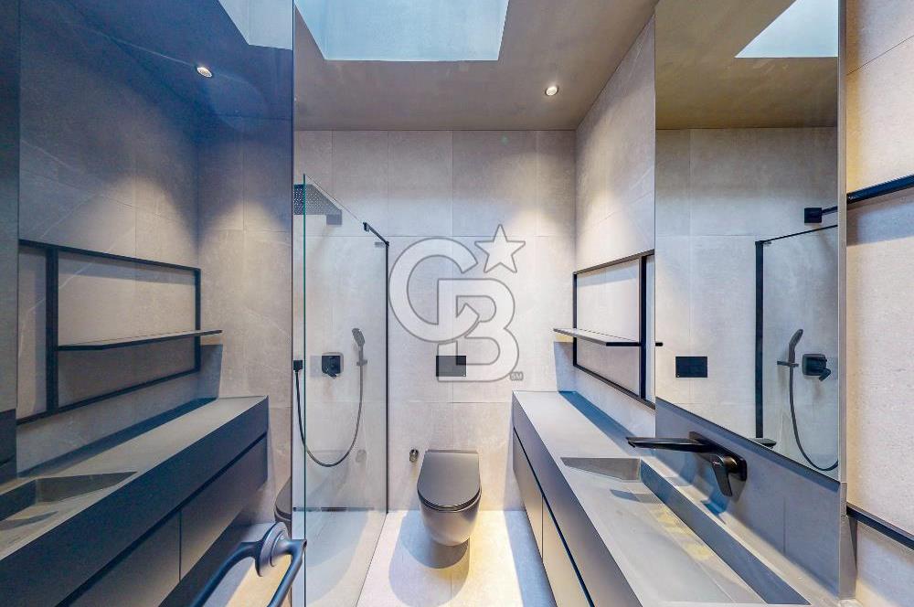 KKTC Girne Zeytinlik'te Satılık Özel Tasarım Türk Koçanlı 5+1 Lüks Villa