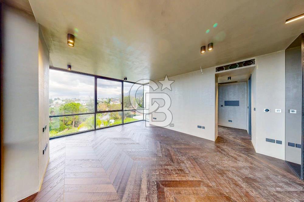 KKTC Girne Zeytinlik'te Satılık Özel Tasarım Türk Koçanlı 5+1 Lüks Villa