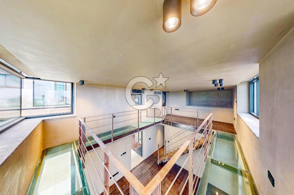 KKTC Girne Zeytinlik'te Satılık Özel Tasarım Türk Koçanlı 5+1 Lüks Villa