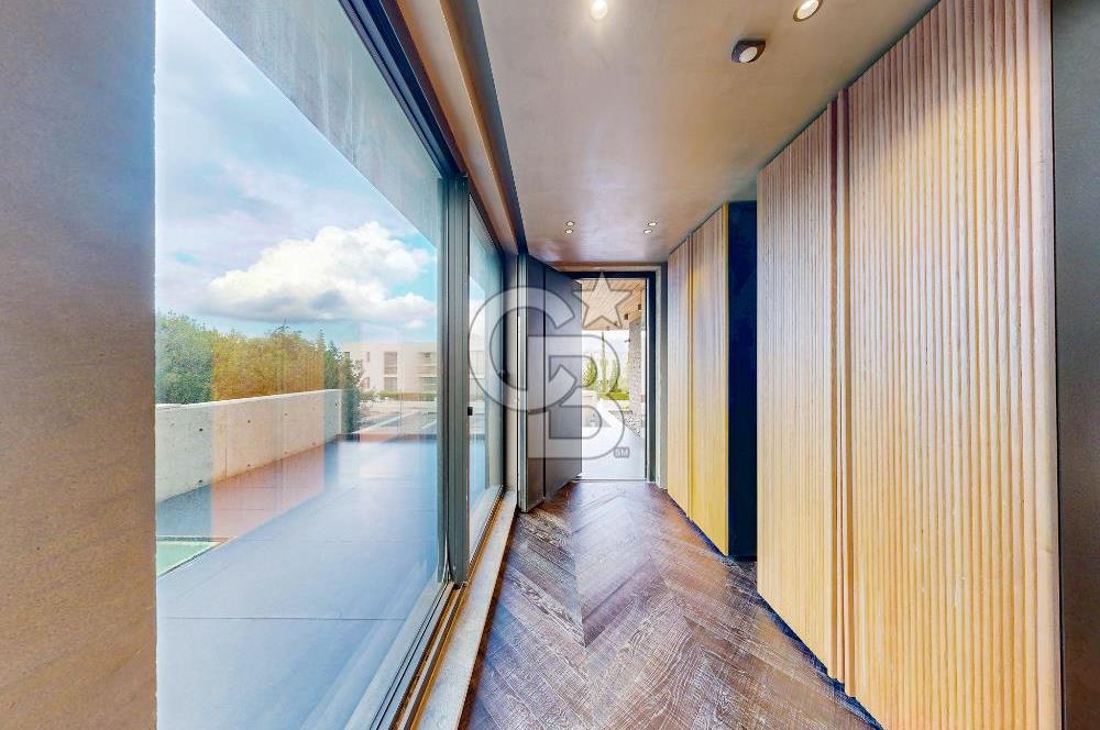 KKTC Girne Zeytinlik'te Satılık Özel Tasarım Türk Koçanlı 5+1 Lüks Villa