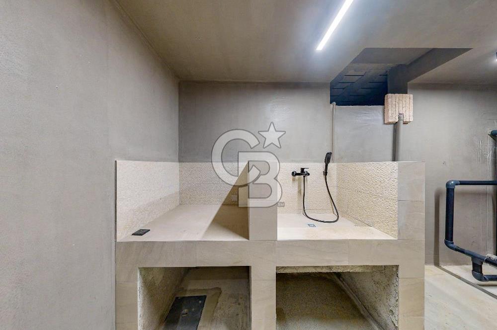 KKTC Girne Zeytinlik'te Satılık Özel Tasarım Türk Koçanlı 5+1 Lüks Villa