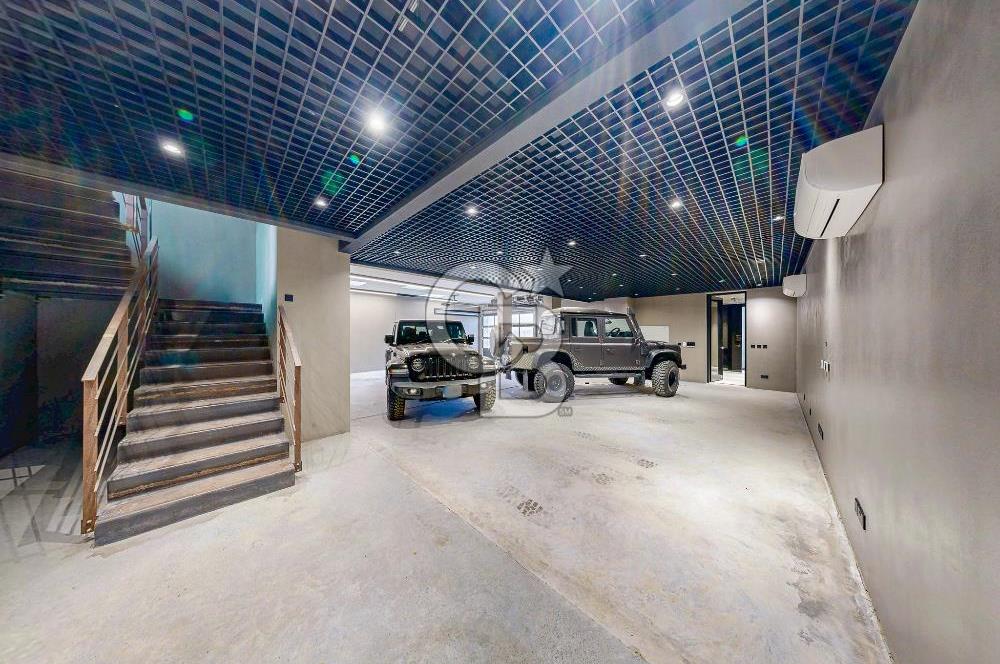 KKTC Girne Zeytinlik'te Satılık Özel Tasarım Türk Koçanlı 5+1 Lüks Villa