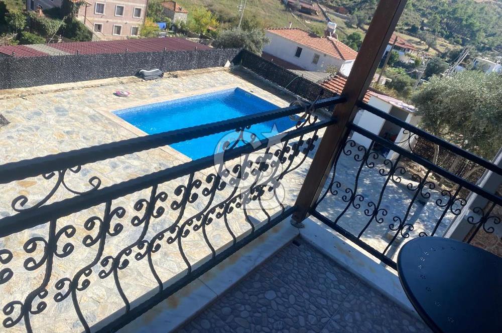 MUĞLA MİLAS GÖKBEL’DE SIFIR, GENİŞ VE KONFORLU HAVUZLU VİLLA