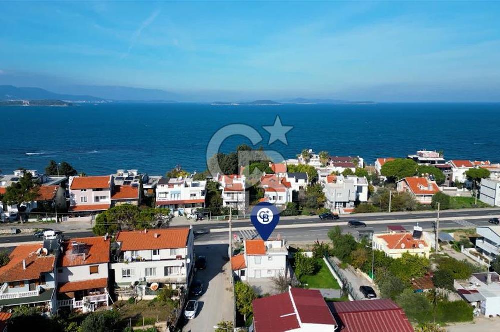 Urla Kalabak'ta Anayol Cepheli Şahane Ev