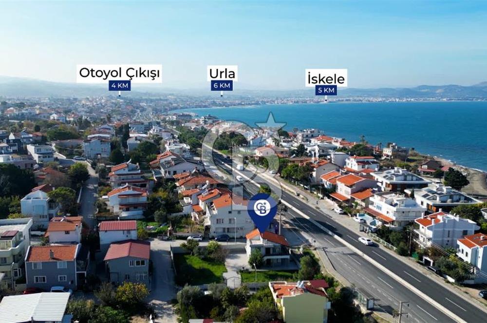 Urla Kalabak'ta Anayol Cepheli Şahane Ev