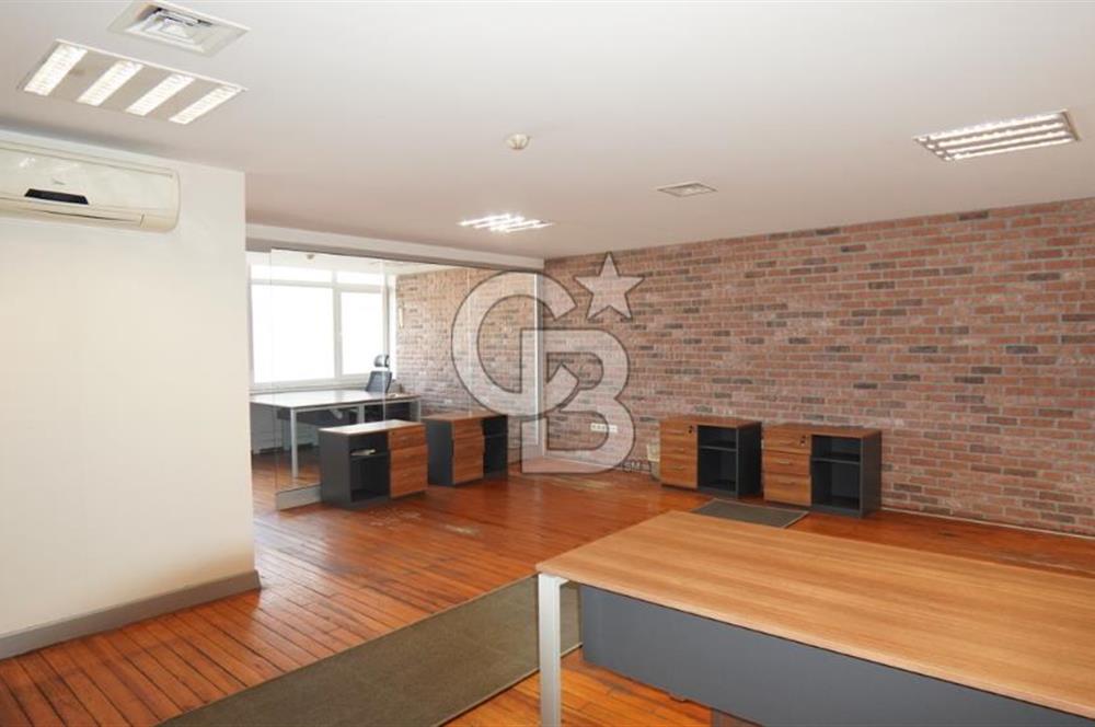 NEO'DAN BEYOĞLU'NDA TAM KAT BOĞAZ MANZARALI 400M2 OFİS!